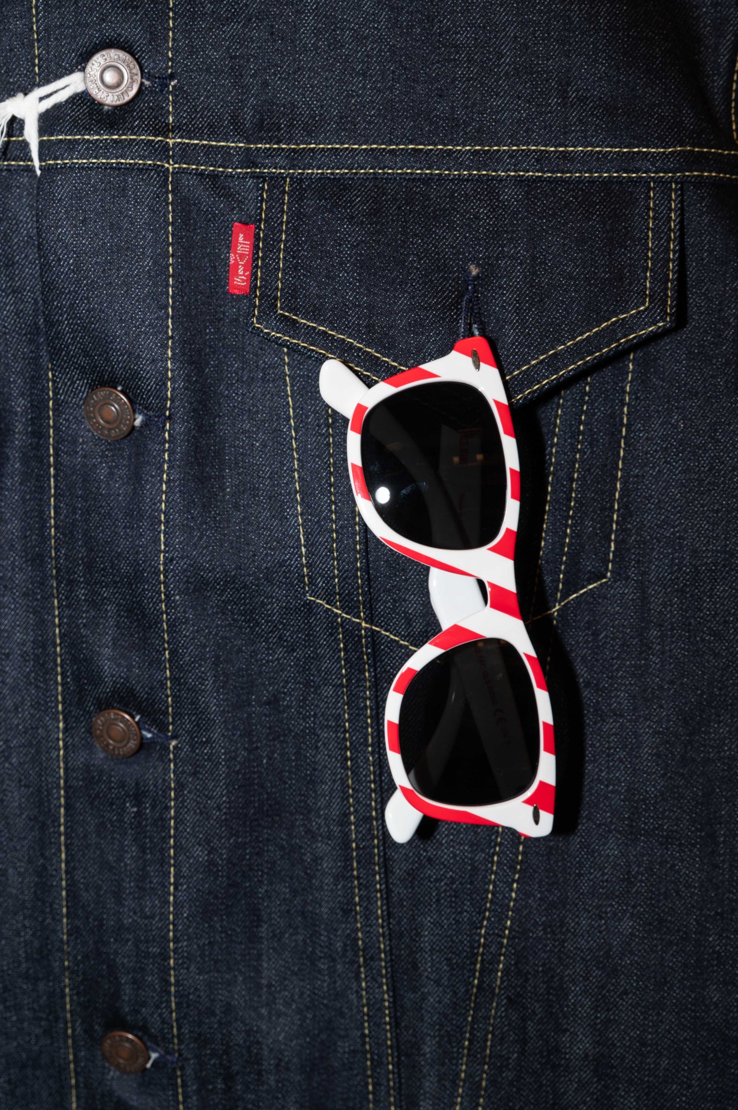 RED & WHITE SUNGLASSES